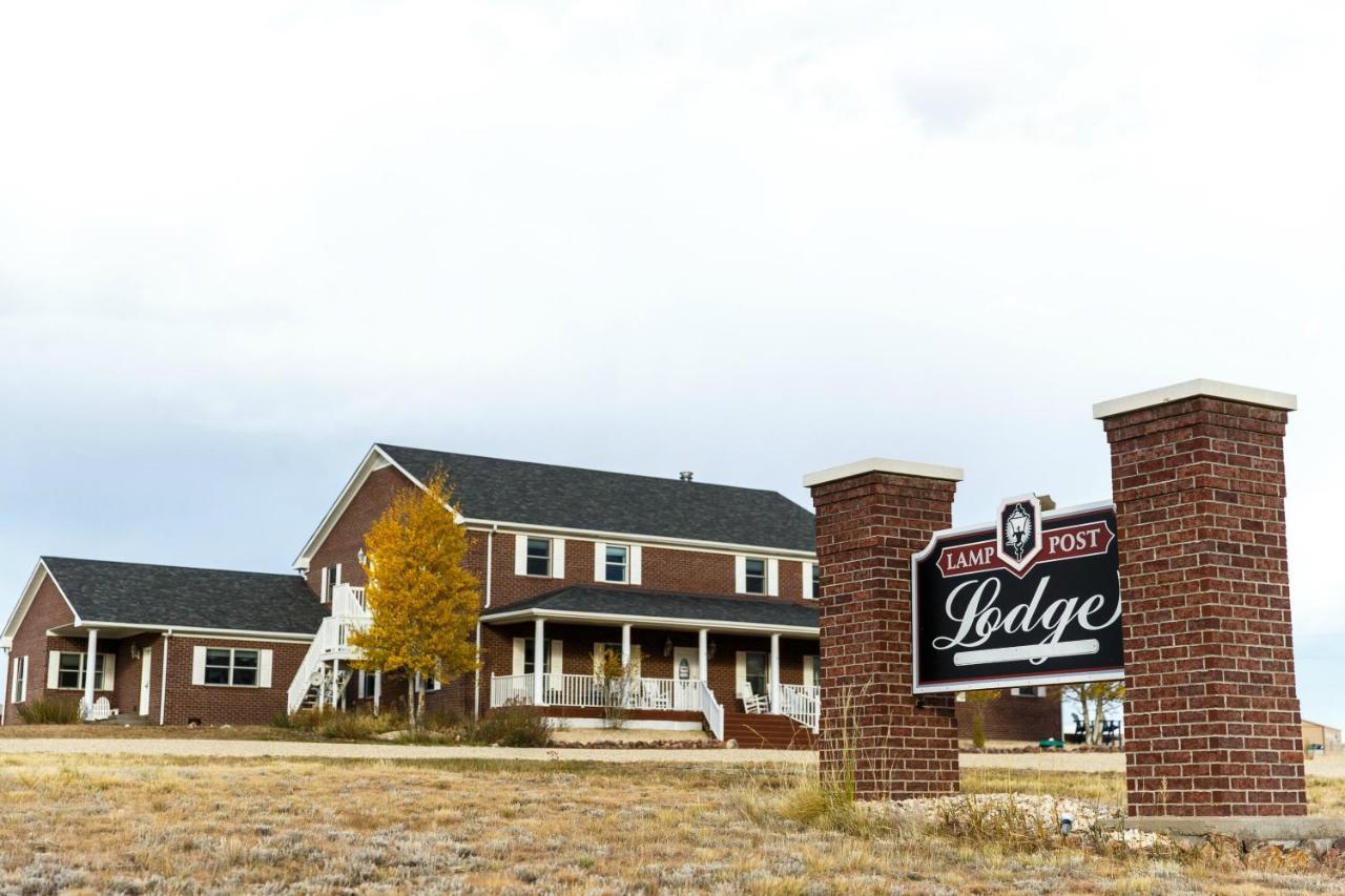 Lamp Post Lodge Westcliffe 외부 사진